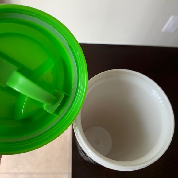 SOLD✖️Kate Spade Literary Glasses Thermal Mug - Picture 3 of 6